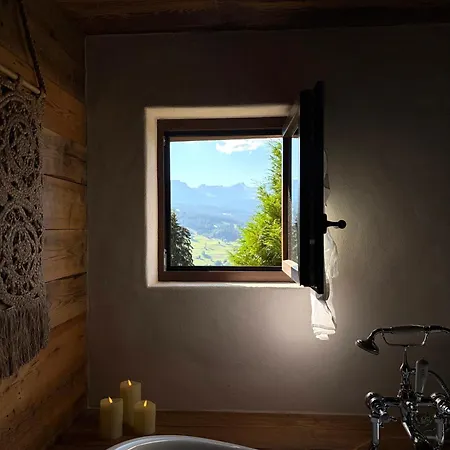 La Ferme 1828 Bed & Breakfast Demi-Quartier